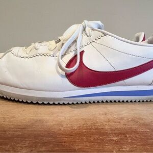 Nike Cortez Women’s Shoes model 807471- 103 White Sneakers with Red Swoosh